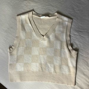 tan & cream cropped sweater vest